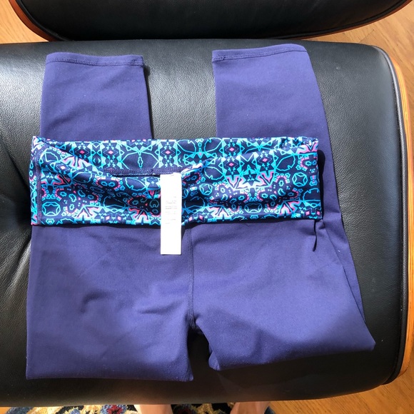 Fabletics Salar Fold-Over Capri Sz S - Picture 6 of 7